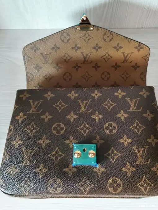 POCHETTE Vuitton METIS Louis 0322